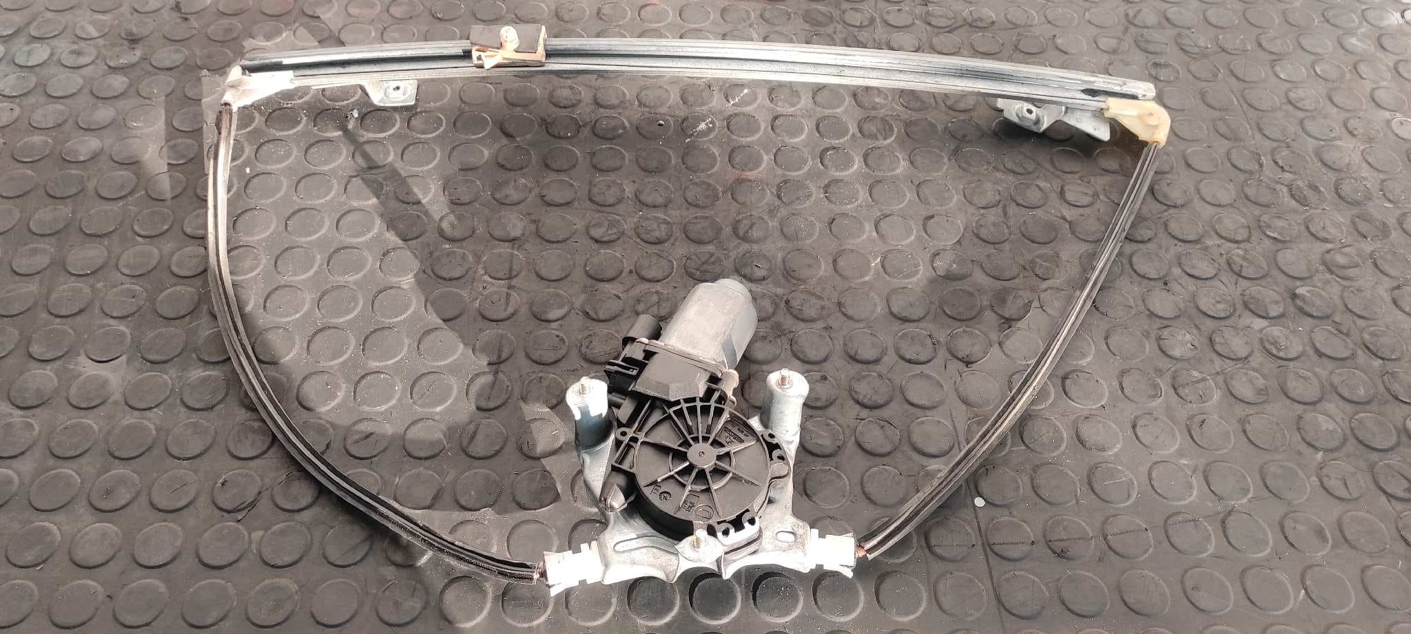 Recambio de ELEVALUNAS DELANTERO DERECHO para RENAULT SCENIC (JA..) 1.9 D RT F9Q A7 referencia OEM IAM 400732B   - BLANCO 6