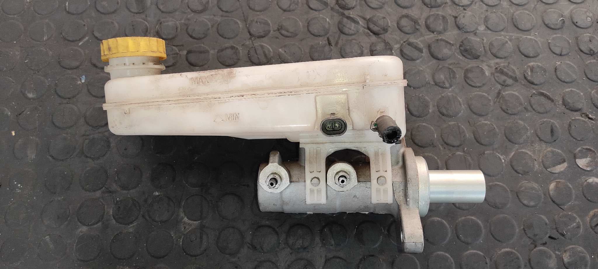 Recambio de BOMBA FRENO para PEUGEOT BOXER CAJA ABIERTA (BAT. 4035)(333/335)(2007 =>) HDi (335) 4HU referencia OEM IAM Y24113   - BLANCO 7