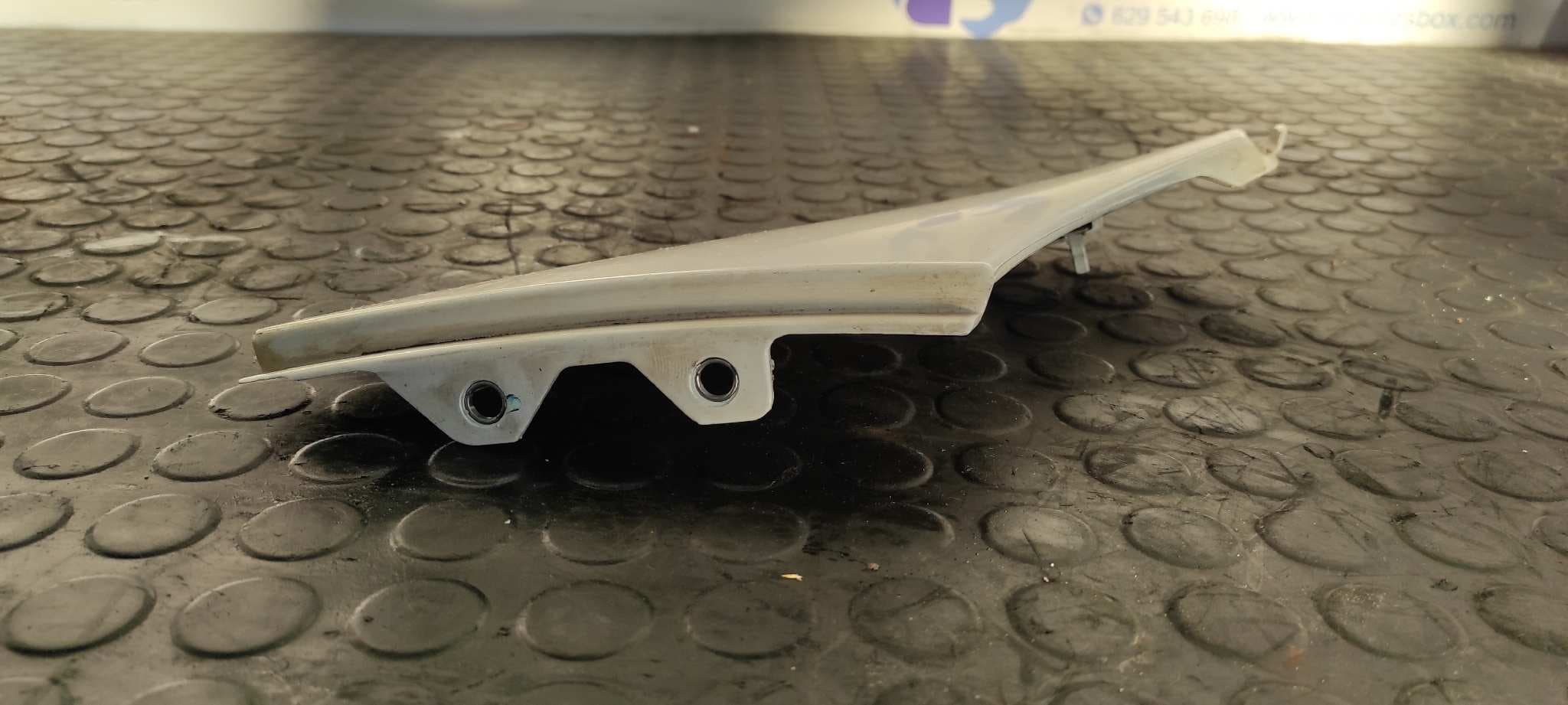 Recambio de MOLDURA para PEUGEOT BOXER CAJA ABIERTA (BAT. 4035)(333/335)(2007 =>) HDi (335) 4HU referencia OEM IAM 1306530070   - BLANCO 4