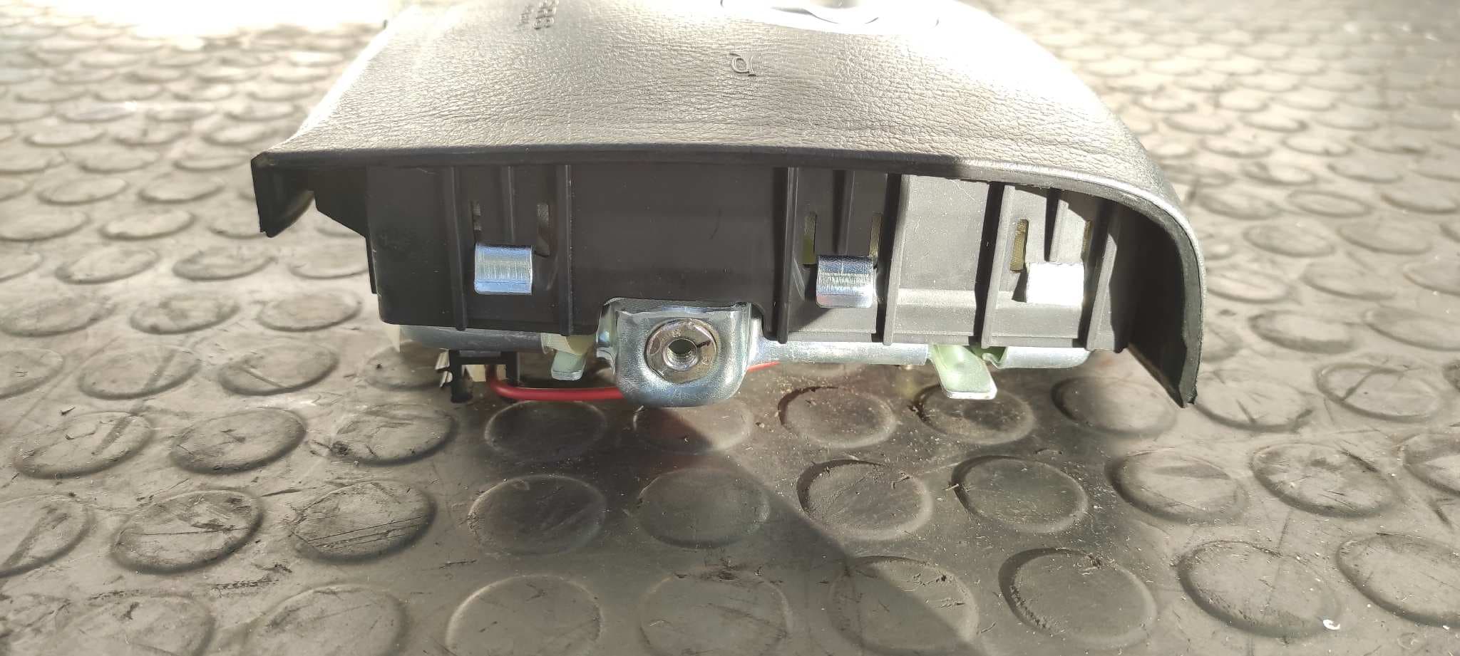 Recambio de AIRBAG DELANTERO IZQUIERDO para SSANGYONG REXTON D27DT referencia OEM IAM 8620021500   - NEGRO 4
