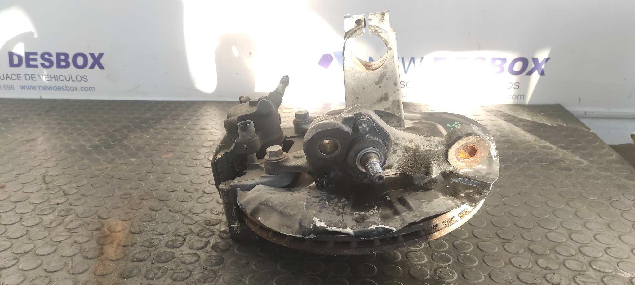 Recambio de MANGUETA DELANTERA IZQUIERDA para BMW X3 (E83) 204D4D referencia OEM IAM    - NEGRO 3