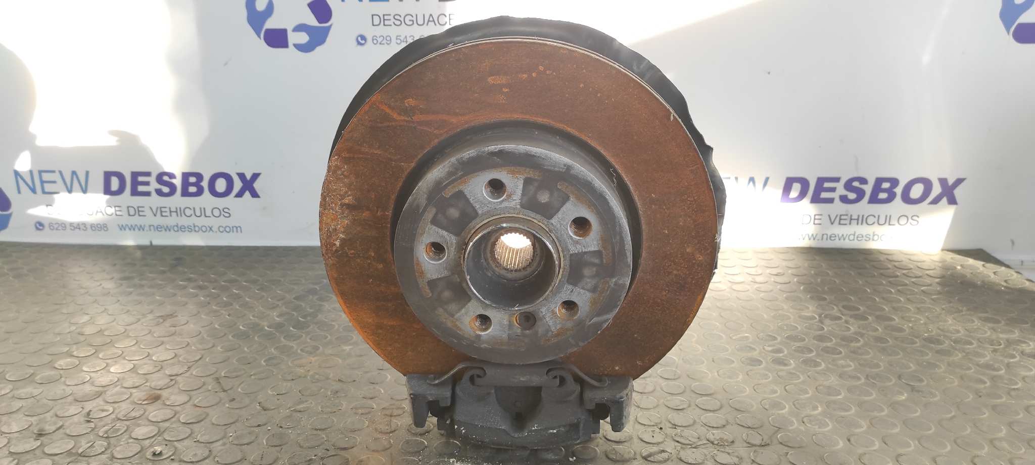 Recambio de MANGUETA DELANTERA DERECHA para BMW X3 (E83) 204D4D referencia OEM IAM    - NEGRO 2