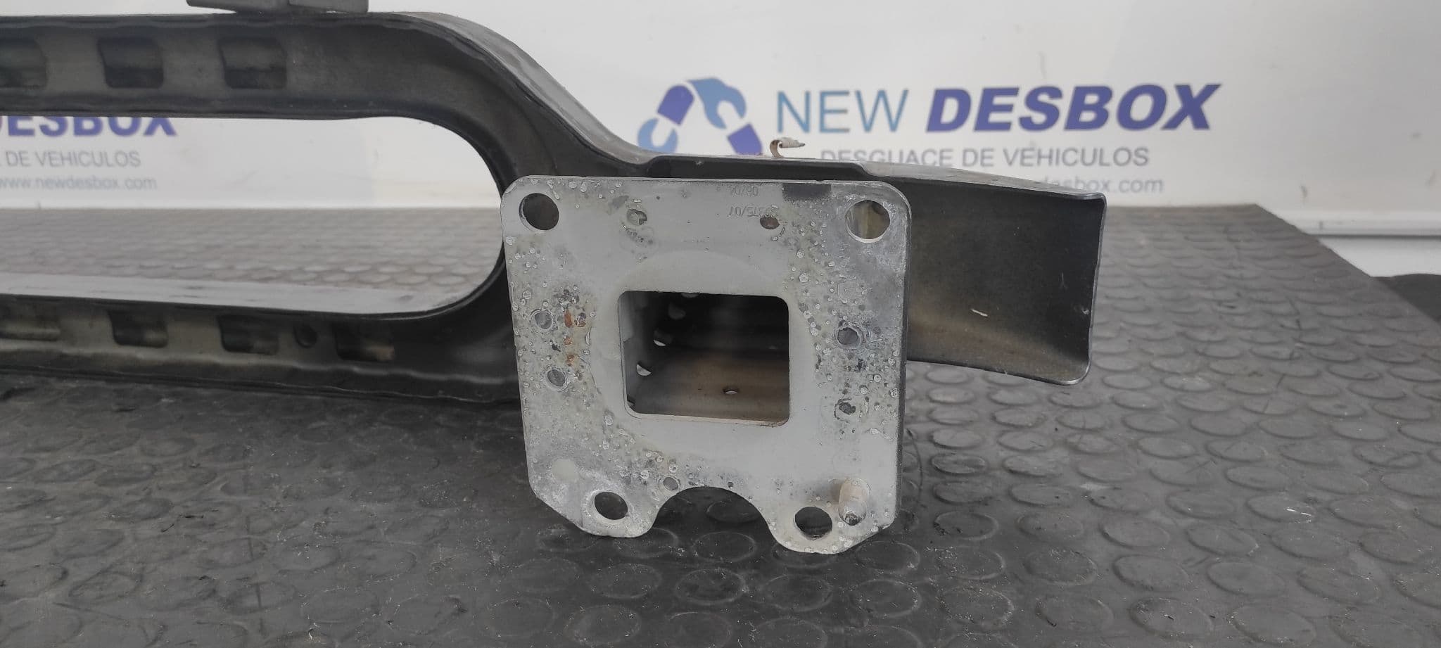 Recambio de REFUERZO PARAGOLPES DELANTERO para PEUGEOT 407 2.0 16V HDi FAP CAT (RHR / DW10BTED4) RHRDW10BTED4 referencia OEM IAM 61033937013   - GRIS 6