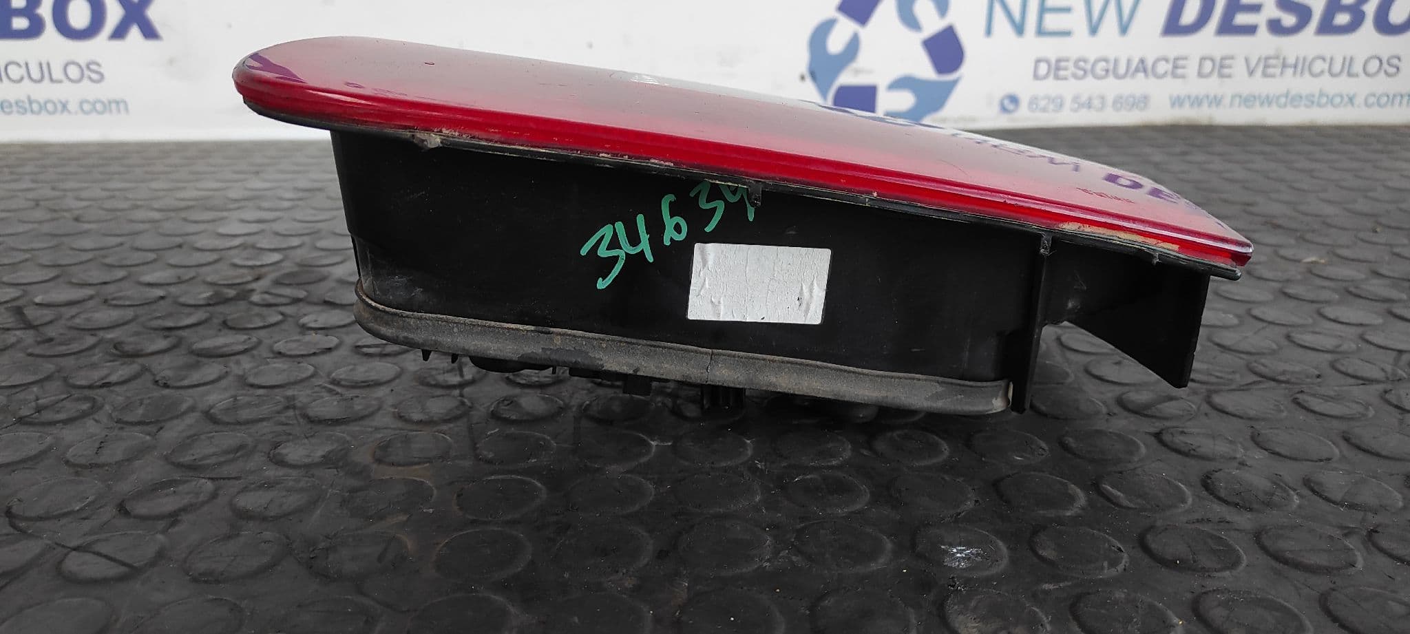 Recambio de PILOTO PORTON DERECHO para RENAULT LAGUNA II (BG0) 1.9 dCi Diesel F9Q750 referencia OEM IAM 8200002476   - PLATA 7