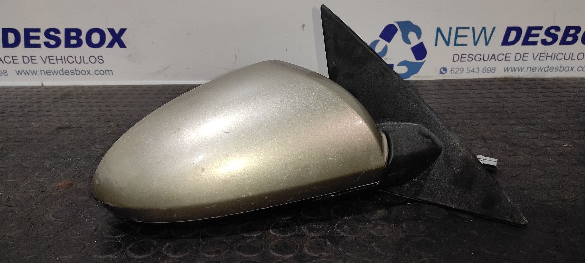 Recambio de RETROVISOR DERECHO para NISSAN PRIMERA BERLINA (P12) Acenta GA16DE referencia OEM IAM 96301AU466   - DORADO 3
