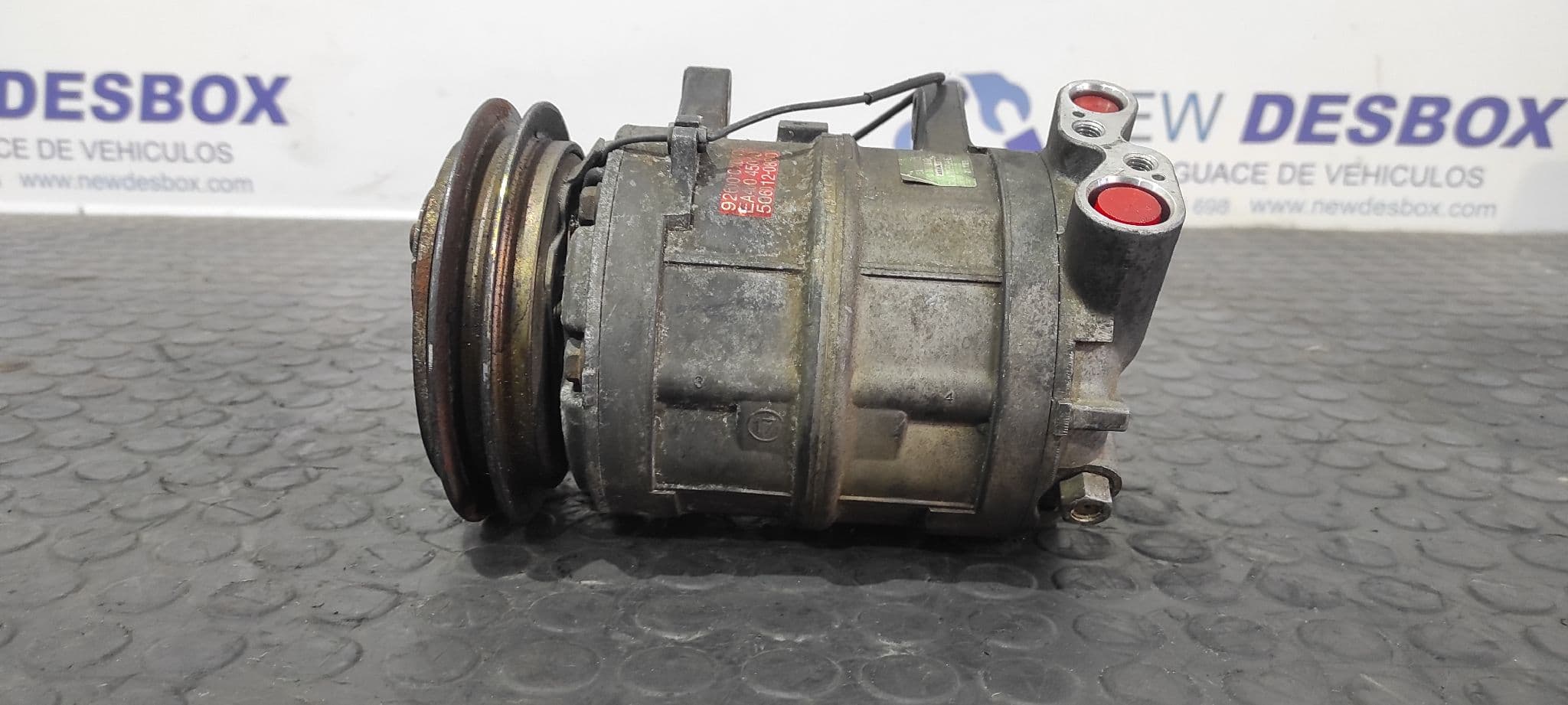 Recambio de COMPRESOR AIRE ACONDICIONADO para NISSAN TERRANO/TERRANO.II (R20) TD27 referencia OEM IAM 926000X010   - BLANCO 5
