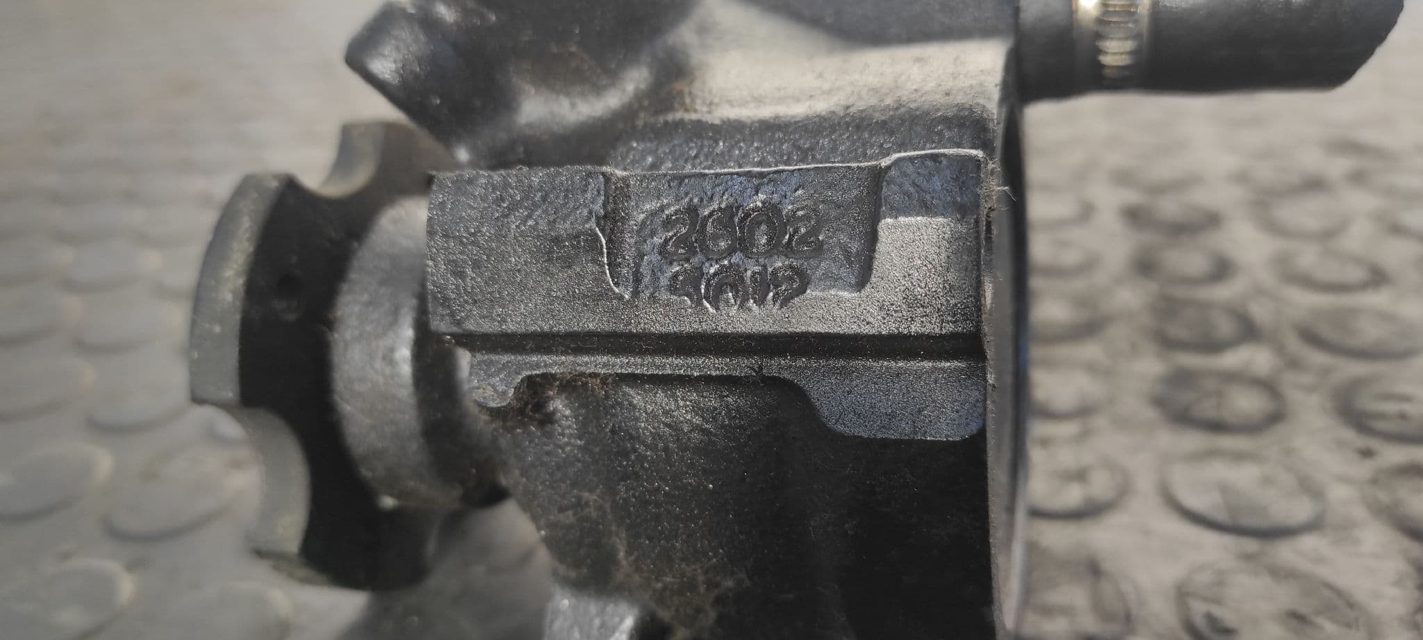 Recambio de BOMBA DIRECCION para PEUGEOT 406 COUPE (S1/S2) 3.0 V6 24V CAT XFZ        referencia OEM IAM 26025012   - AMARILLO 3