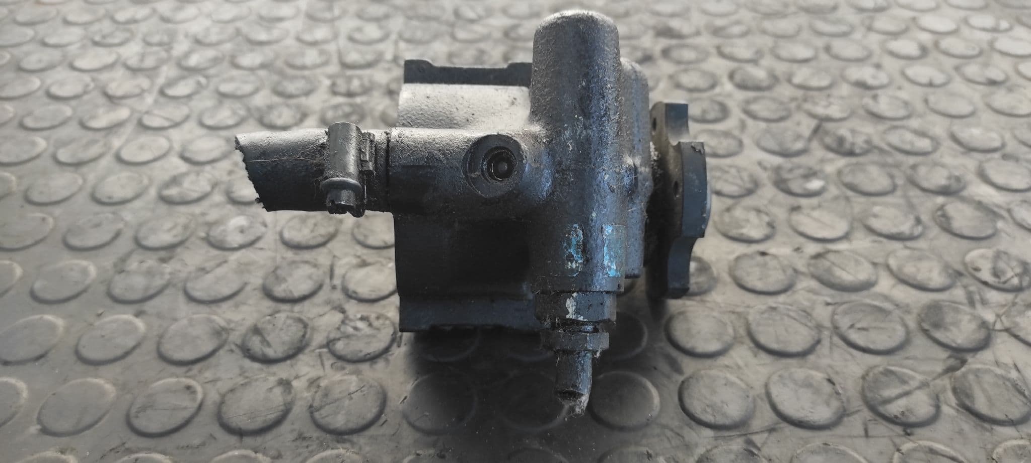 Recambio de BOMBA DIRECCION para PEUGEOT 406 COUPE (S1/S2) 3.0 V6 24V CAT XFZ        referencia OEM IAM 26025012   - AMARILLO 6