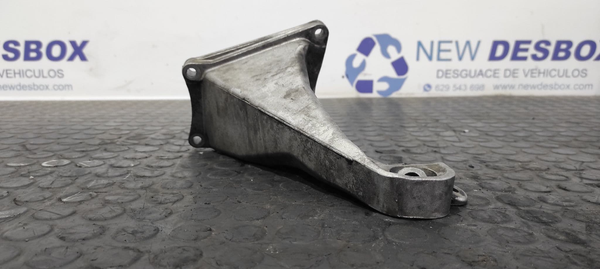 Recambio de SOPORTE MOTOR para BMW X3 (E83) 204D4D referencia OEM IAM 2211341869801   - NEGRO 3