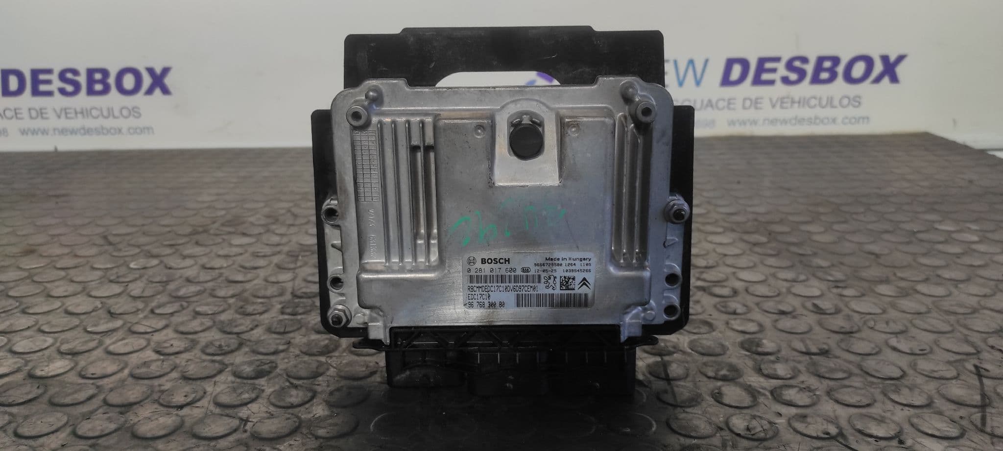 Recambio de CENTRALITA MOTOR UCE para PEUGEOT PARTNER KOMBI 9HP referencia OEM IAM 9676830080   - GRIS