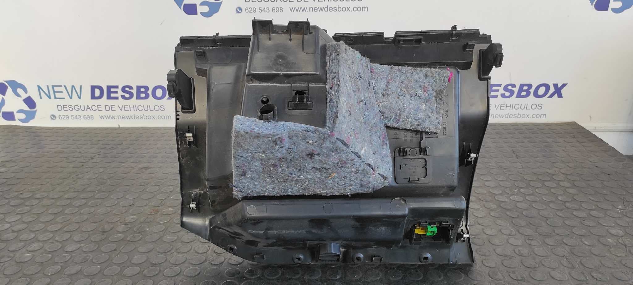 Recambio de GUANTERA para PEUGEOT PARTNER KOMBI 9HP referencia OEM IAM 9680936177   - GRIS 10