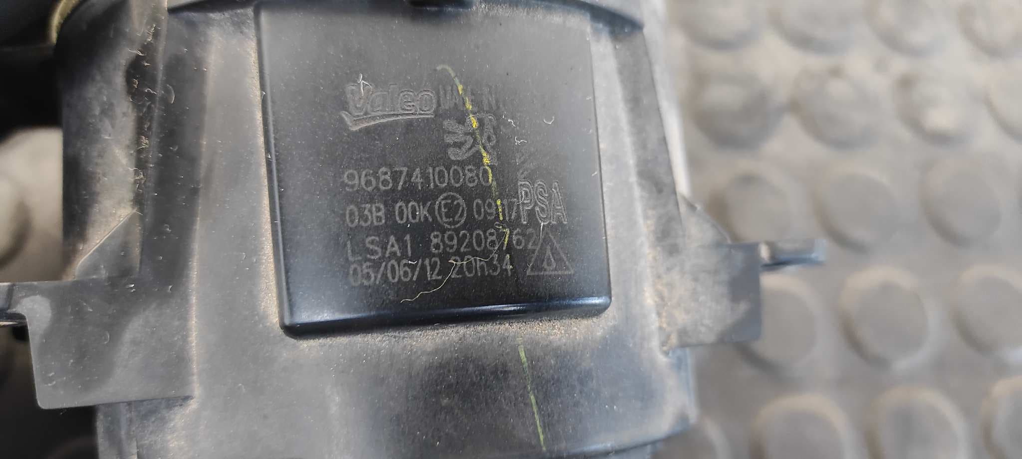 Recambio de FARO ANTINIEBLA IZQUIERDO para PEUGEOT PARTNER KOMBI Outdoor 9HP referencia OEM IAM 9687410080   - GRIS 3