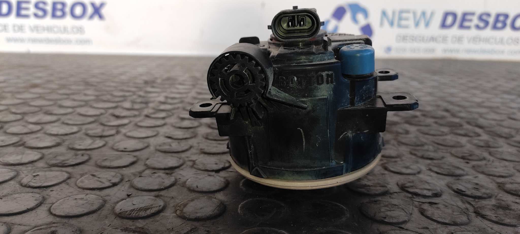 Recambio de FARO ANTINIEBLA IZQUIERDO para PEUGEOT PARTNER KOMBI Outdoor 9HP referencia OEM IAM 9687410080   - GRIS 5
