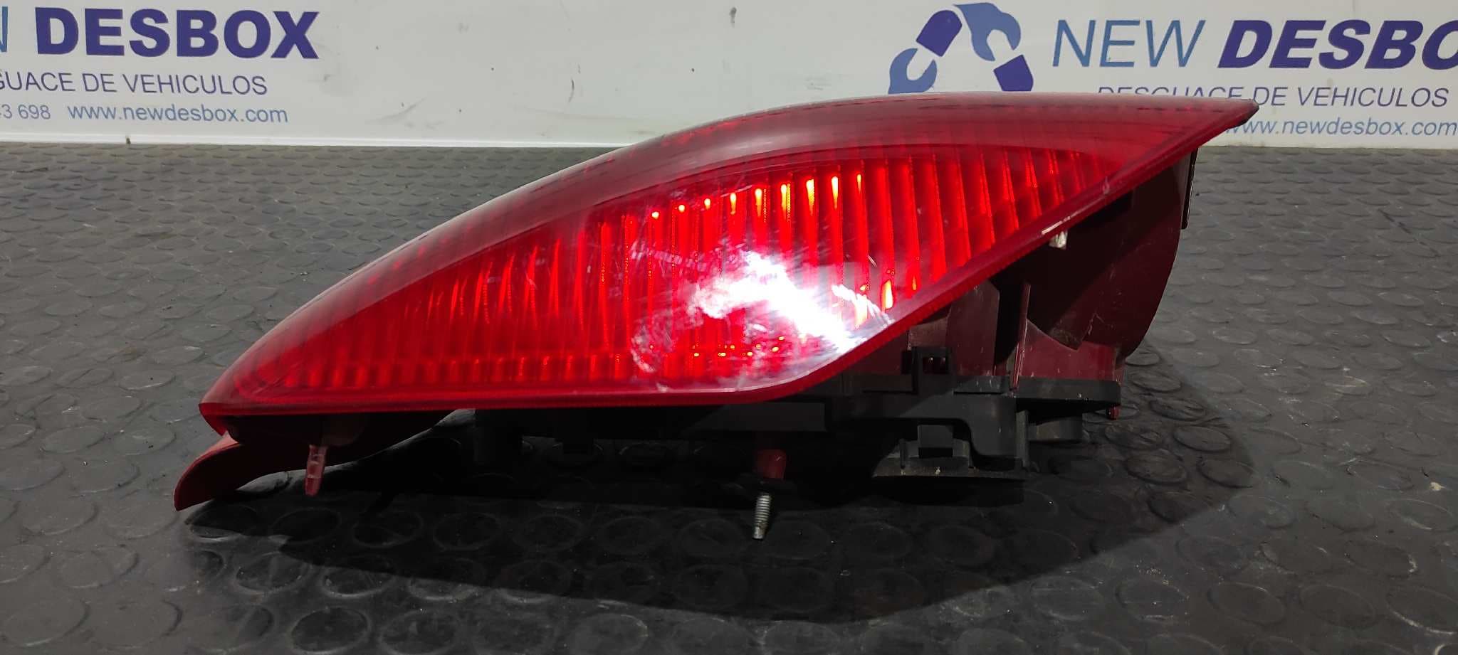 Recambio de PILOTO TRASERO IZQUIERDO para CITROEN C2 1.4 KFVTU3JP referencia OEM IAM 9649864580   - GRIS 5