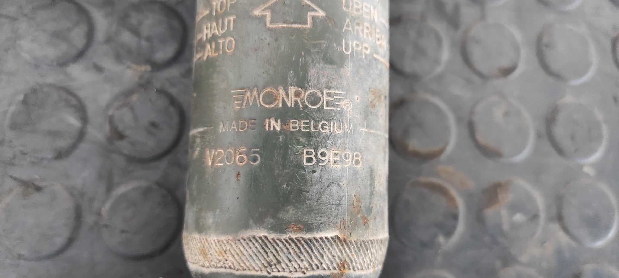 Recambio de AMORTIGUADOR DELANTERO DERECHO para VOLKSWAGEN T4 TRANSPORTER/FURGONETA (MOD. 1991) 1.9 Diesel (1X) 1X referencia OEM IAM 701413336   - ROJO 2