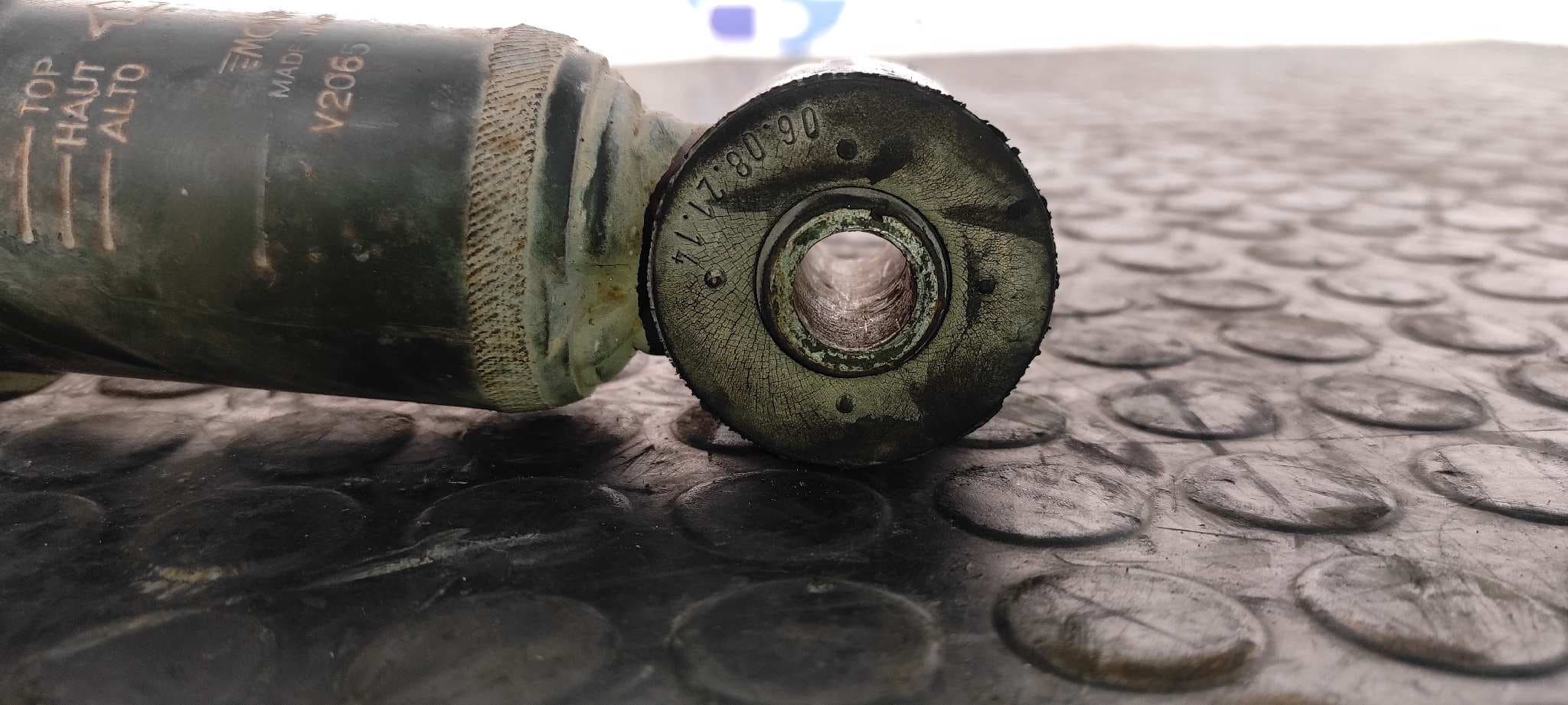 Recambio de AMORTIGUADOR DELANTERO DERECHO para VOLKSWAGEN T4 TRANSPORTER/FURGONETA (MOD. 1991) 1.9 Diesel (1X) 1X referencia OEM IAM 701413336   - ROJO 6