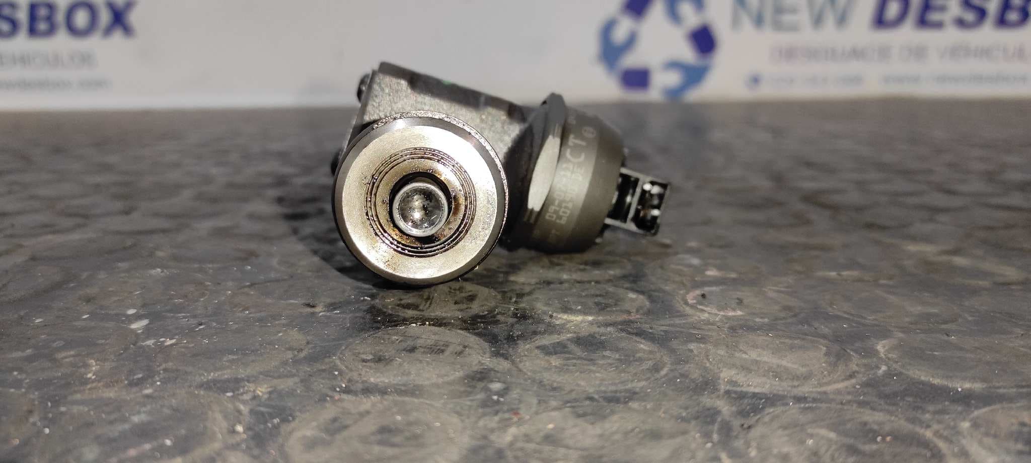 Recambio de INYECTOR para SEAT IBIZA SC (6J1) Ecomotive BMS referencia OEM IAM 038130073BP   - BLANCO 3