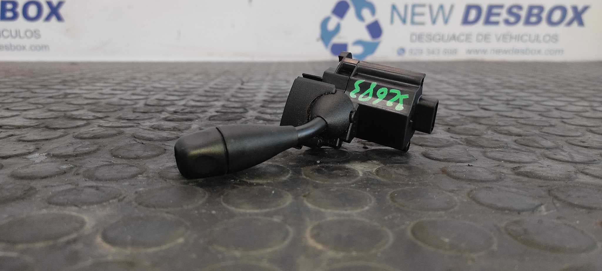 Recambio de MANDO VOLANTE para MERCEDES-BENZ CLASE E (W211) BERLINA 3.2 CDI CAT 648961 referencia OEM IAM A0005453022   - AZUL 2