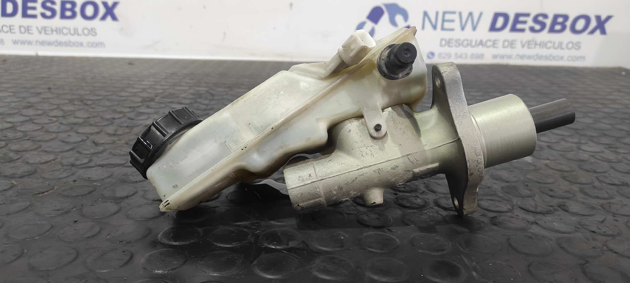Recambio de BOMBA FRENO para FORD FOCUS BERLINA (CAP) Ambiente (D) G8DB referencia OEM IAM 03350891031   - BLANCO 3