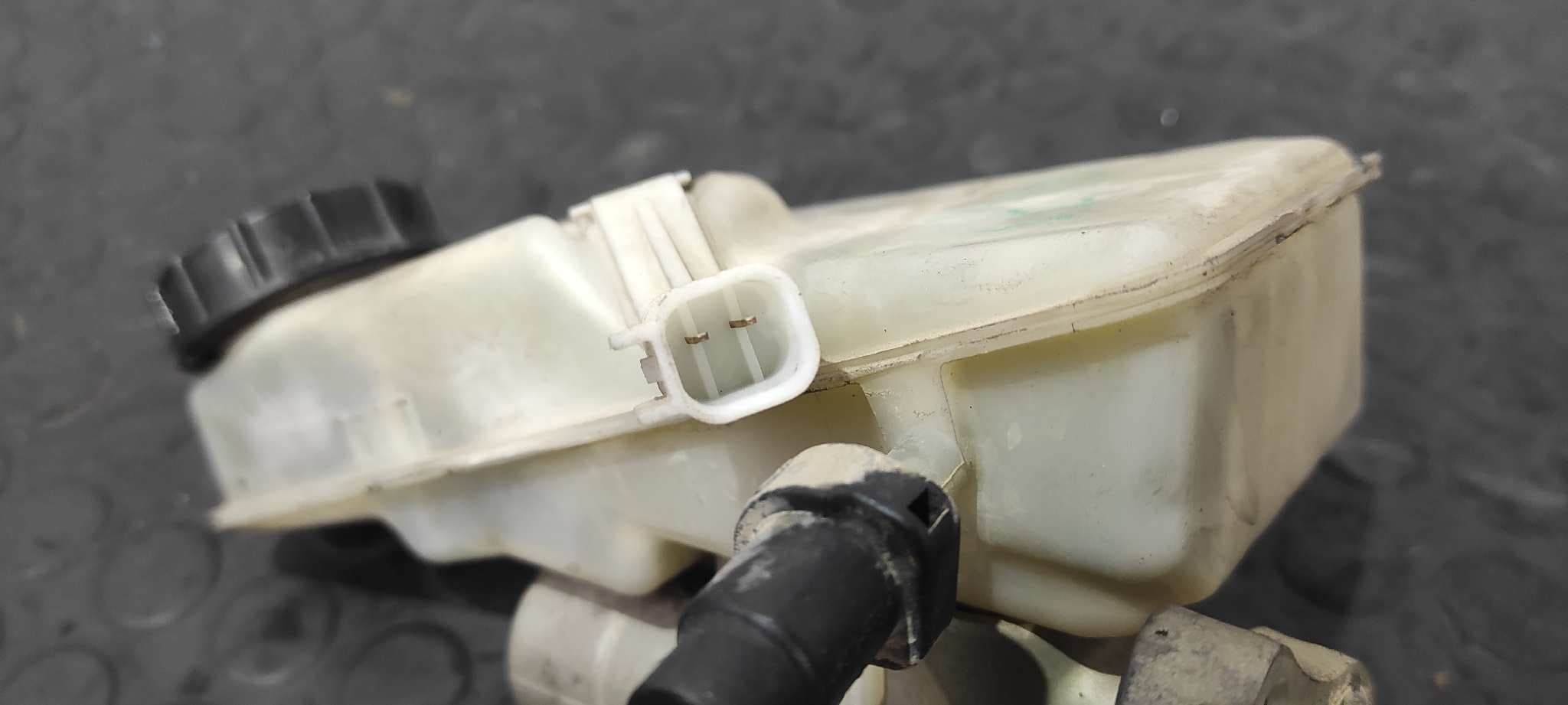 Recambio de BOMBA FRENO para FORD FOCUS BERLINA (CAP) Ambiente (D) G8DB referencia OEM IAM 03350891031   - BLANCO 2