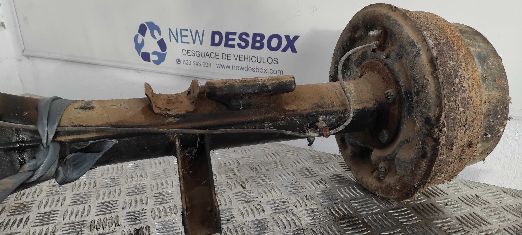 Recambio de PUENTE TRASERO para NISSAN TRADE * A428 referencia OEM IAM 38311G9640   - BLANCO 8