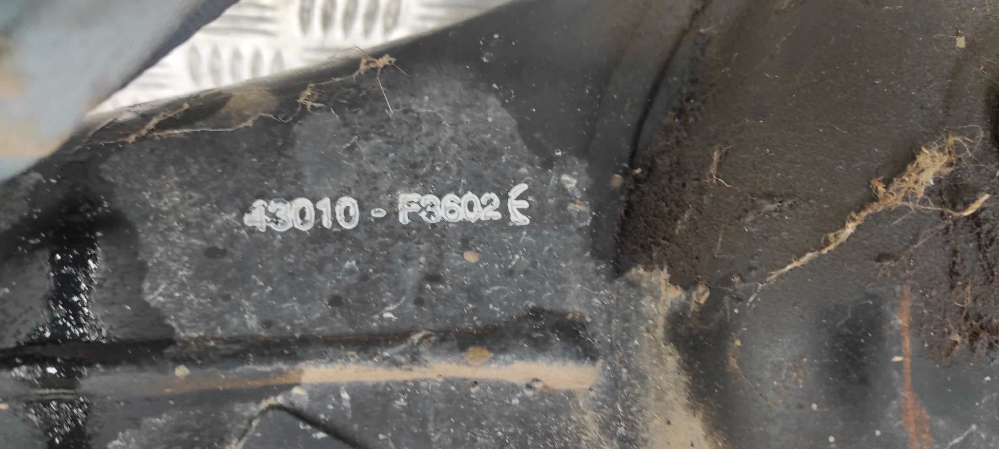 Recambio de PUENTE TRASERO para NISSAN TRADE * A428 referencia OEM IAM 38311G9640   - BLANCO 6