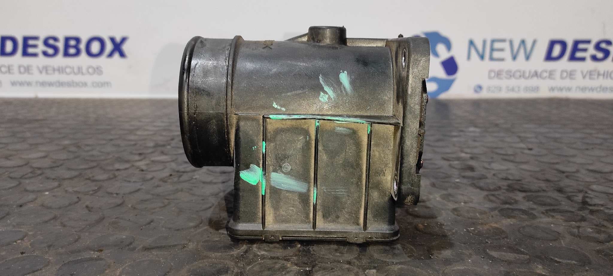 Recambio de CAUDALIMETRO para MITSUBISHI CARISMA BERINA 5 (DA0) 1.8 16V CAT 4G93GDI referencia OEM IAM E5T05371   - PLATA 2