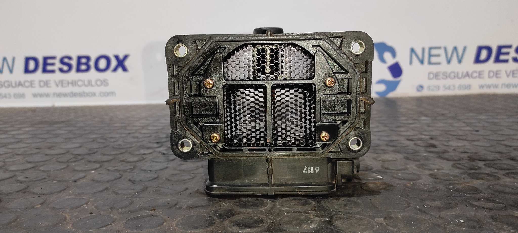 Recambio de CAUDALIMETRO para MITSUBISHI CARISMA BERINA 5 (DA0) 1.8 16V CAT 4G93GDI referencia OEM IAM E5T05371   - PLATA 6