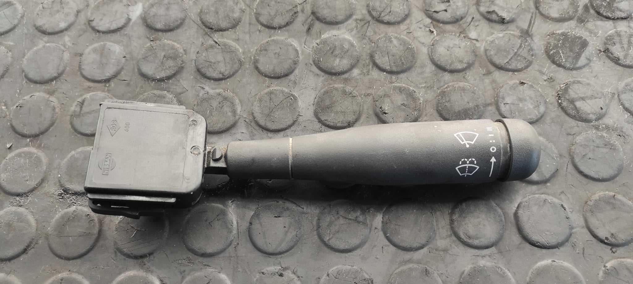Recambio de MANDO LIMPIA para NISSAN TRADE * A428 referencia OEM IAM ROS 400   - BLANCO