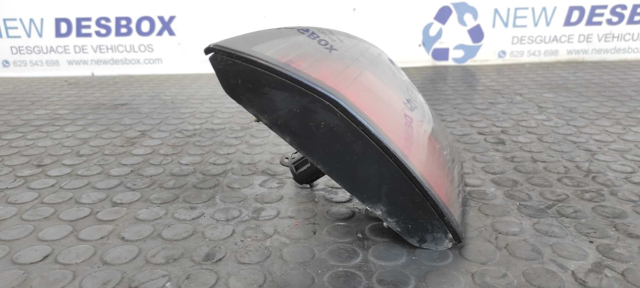 Recambio de PILOTO PORTON IZQUIERDO para NISSAN PRIMERA TRAV. (WP11) Comfort QG18 referencia OEM IAM 89020333   - AZUL 2