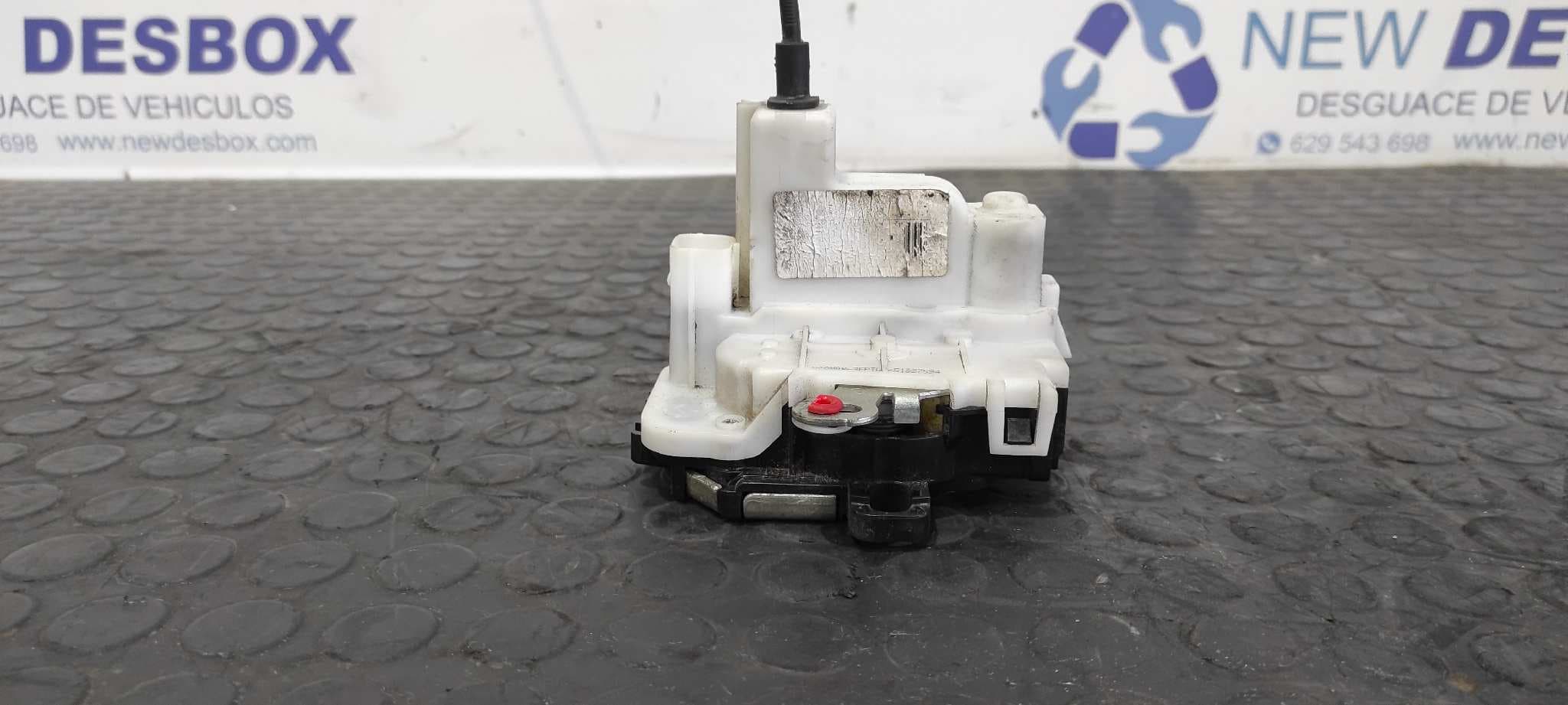Recambio de CERRADURA PUERTA DELANTERA DERECHA para FIAT NUOVA 500 (150) Blackjack 169A4000 referencia OEM IAM 51827594   - BLANCO