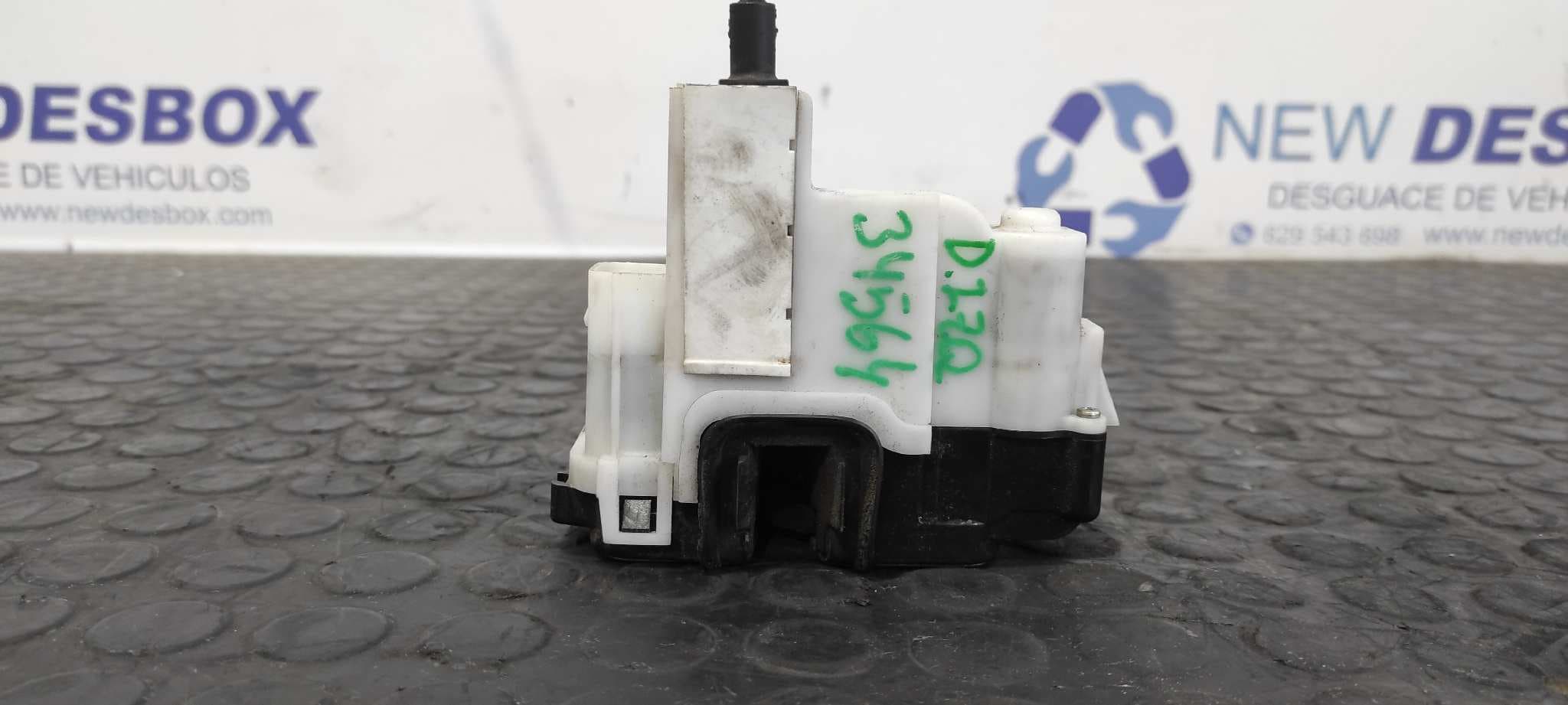 Recambio de CERRADURA PUERTA DELANTERA IZQUIERDA para FIAT NUOVA 500 (150) Blackjack 169A4000 referencia OEM IAM 51827414   - BLANCO 2