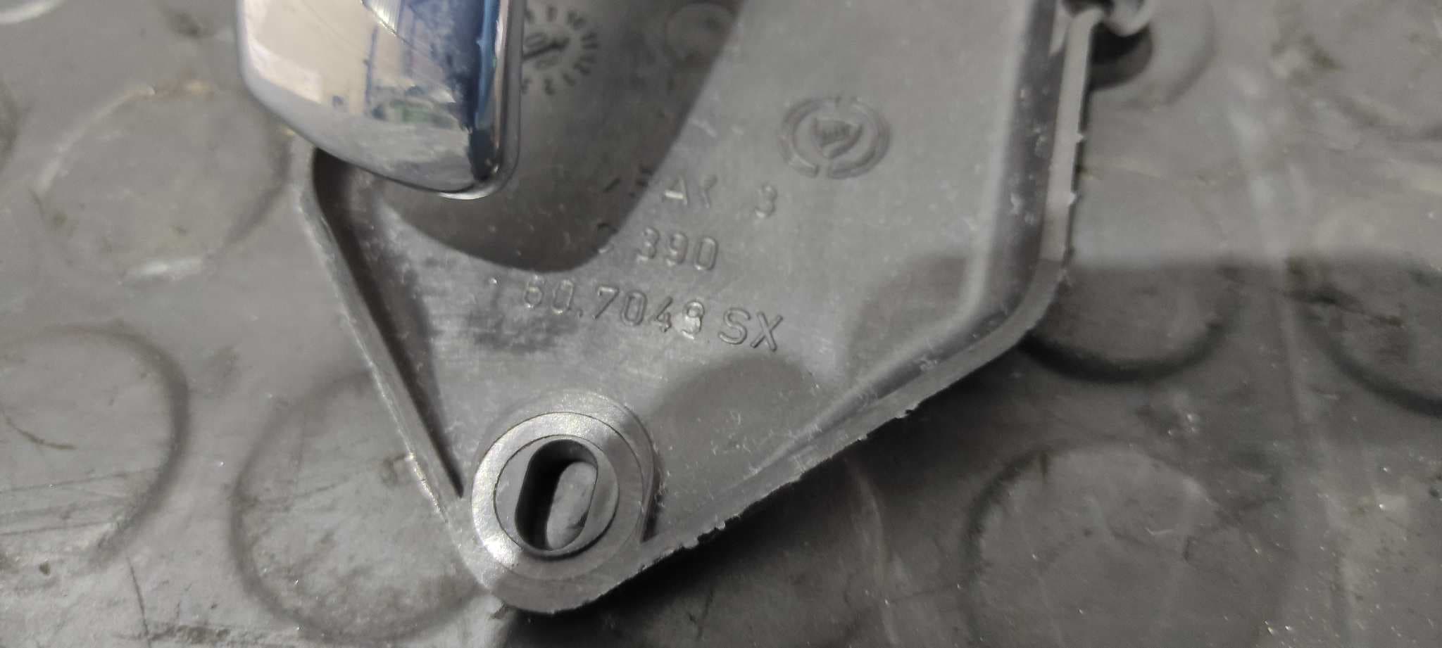 Recambio de MANETA INTERIOR DELANTERA IZQUIERDA para FIAT NUOVA 500 (150) Blackjack 169A4000 referencia OEM IAM 607049SX   - BLANCO 4