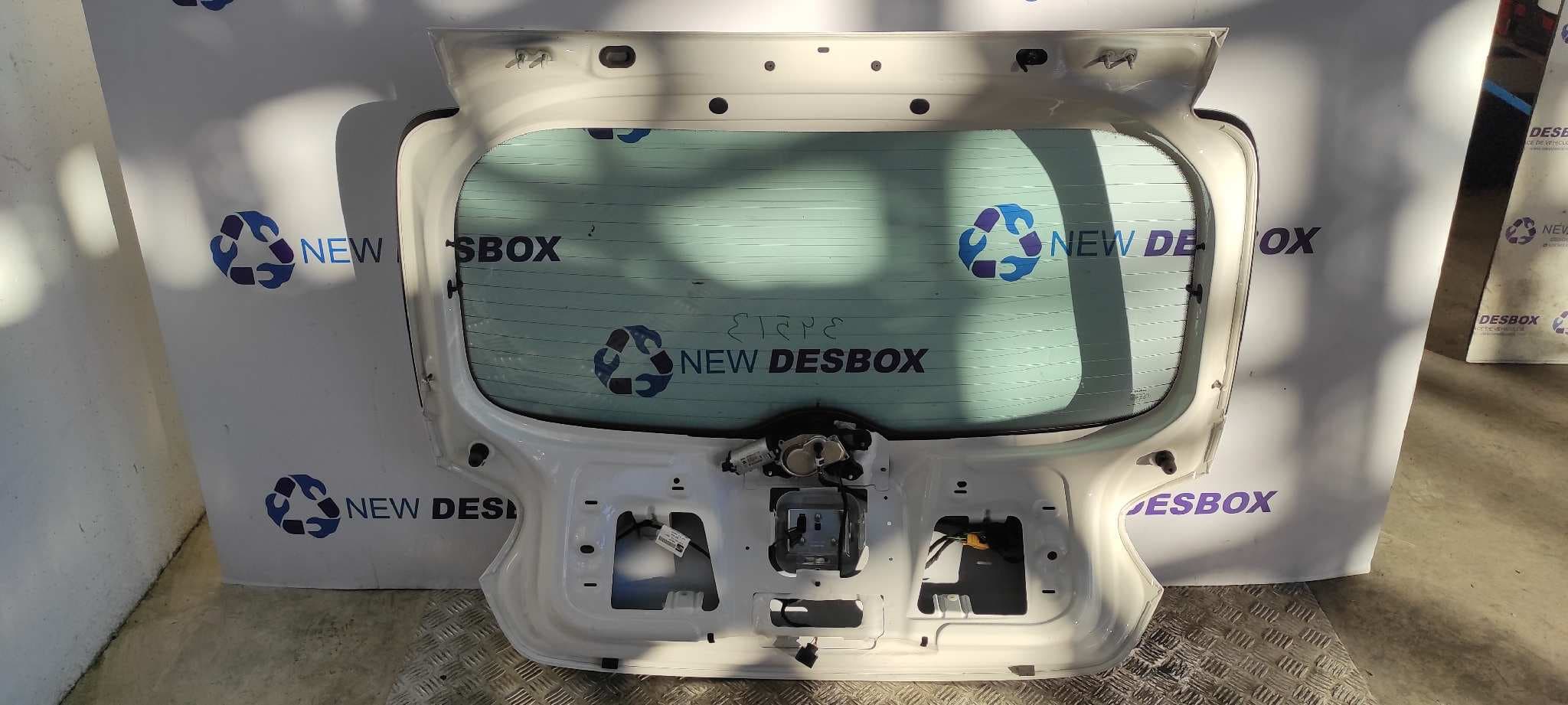 Recambio de PORTON TRASERO para SEAT IBIZA SC (6P5) CUT referencia OEM IAM 6J3827024A   - BLANCO 5