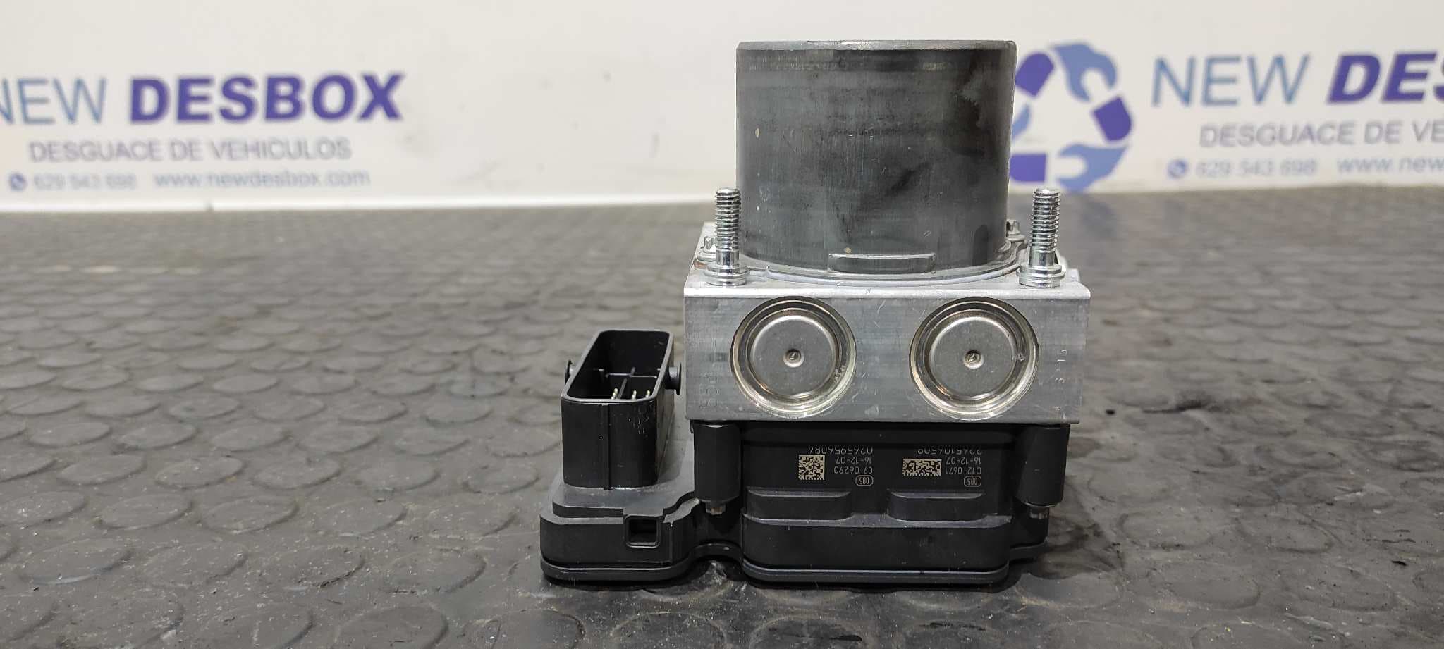 Recambio de ABS para SEAT IBIZA SC (6P5) FR Crono CUT referencia OEM IAM 6C0614517R   - BLANCO 6