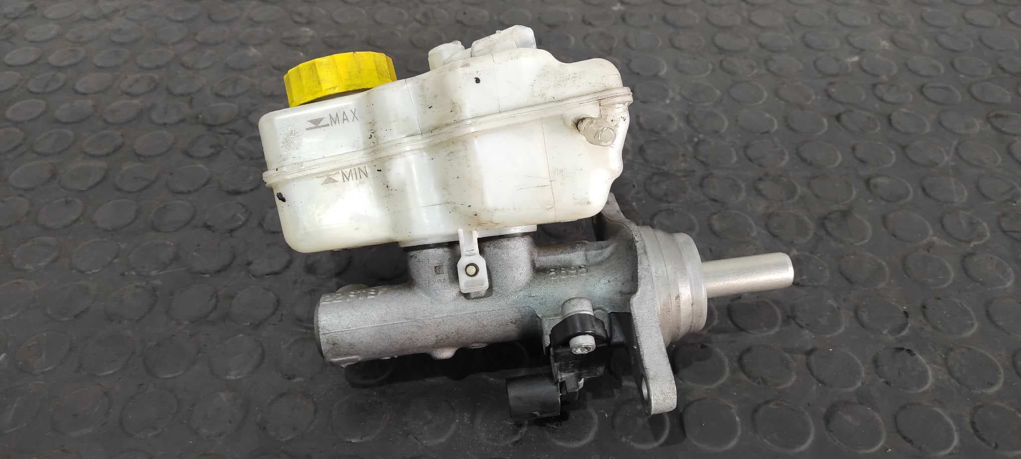 Recambio de BOMBA FRENO para SEAT IBIZA SC (6P5) FR Crono CUT referencia OEM IAM 6R0611301A   - BLANCO 7