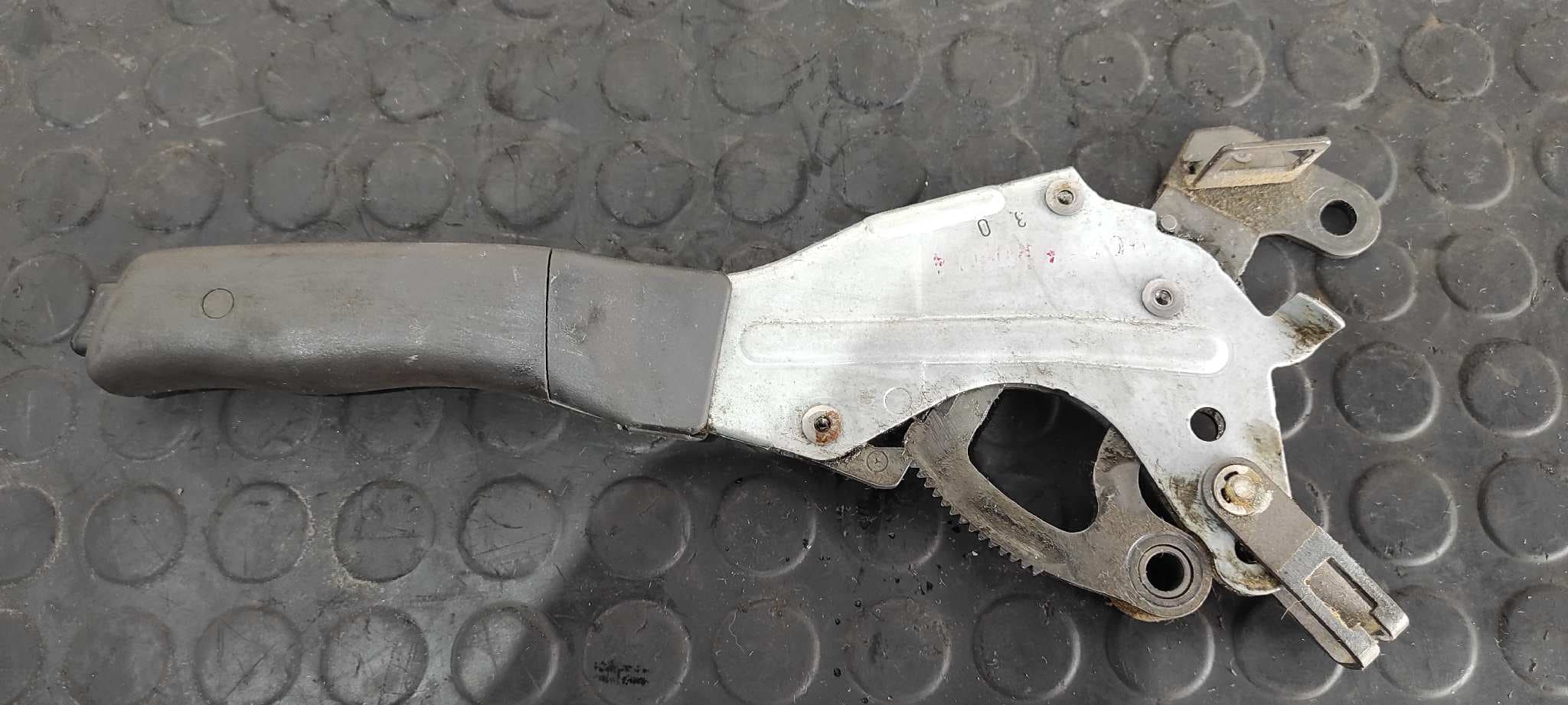 Recambio de PALANCA FRENO para MERCEDES-BENZ VANEO (W414) FURGONETA COMPACTA CDI (414.700) OM668914 referencia OEM IAM 1684200584   - AZUL 2