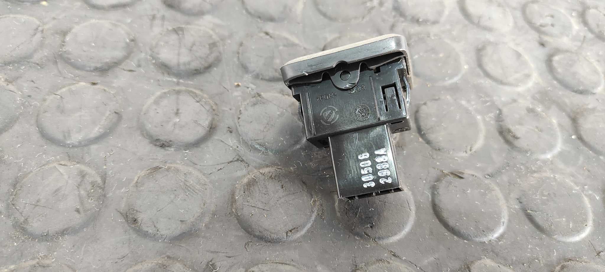 Recambio de MANDO ELEVALUNAS DELANTERO IZQUIERDO para FIAT NUOVA 500 (150) Blackjack 169A4000 referencia OEM IAM 28767   - BLANCO 5