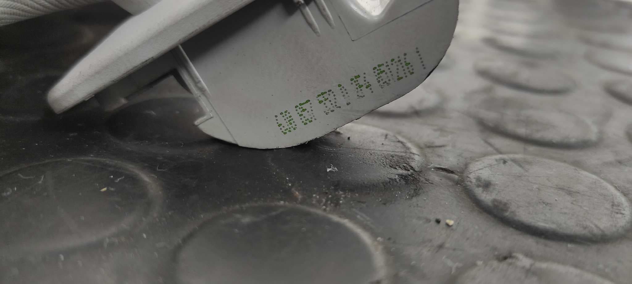 Recambio de PARASOL DERECHO para SEAT IBIZA SC (6P5) FR Crono CUT referencia OEM IAM 6J0857552D   - BLANCO 2