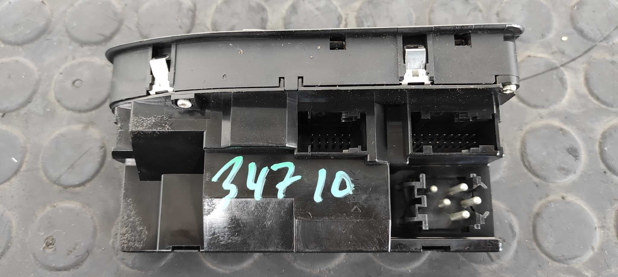 Recambio de MANDO ELEVALUNAS DELANTERO IZQUIERDO para BMW SERIE 5 BERLINA (E39) 2.5 24V Turbodiesel CAT M57256D1 referencia OEM IAM 6904306   - AZUL OSCURO 5
