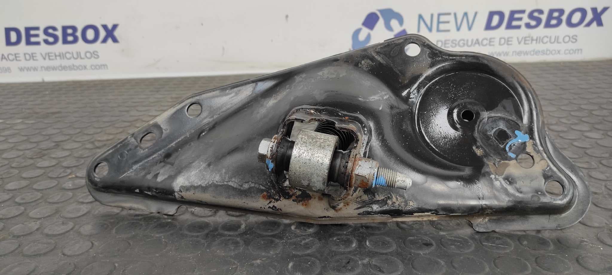 Recambio de AMORTIGUADOR TRASERO DERECHO para CITROEN C4 GRAND PICASSO 1.6 16V HDi FAP 9HZ referencia OEM IAM 3781   - DORADO 5
