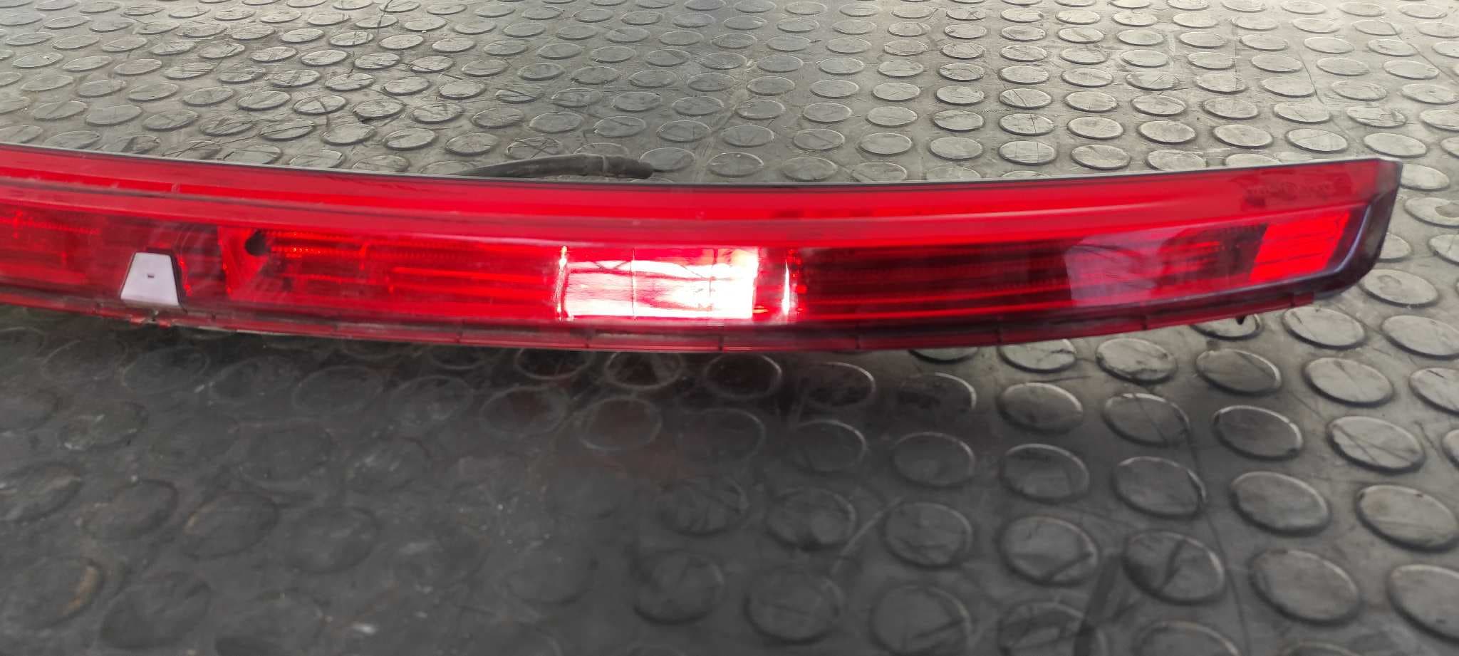Recambio de LUZ CENTRAL DE FRENO para CITROEN C4 PICASSO Cool 9HZ referencia OEM IAM 9654435580   - GRIS 4
