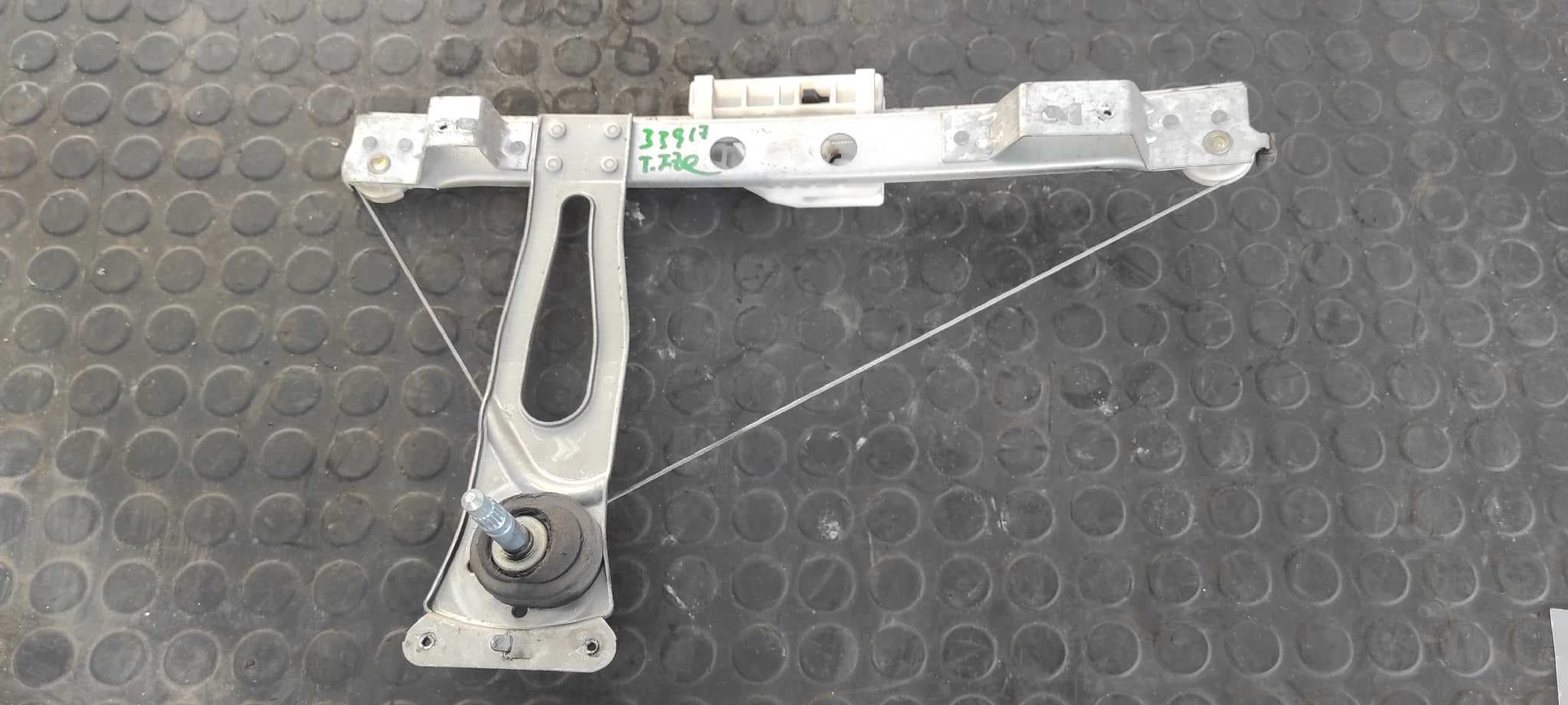 Recambio de ELEVALUNAS TRASERO IZQUIERDO para CITROEN C3 1.4 HDi SX Plus 8HX referencia OEM IAM 963981748   - NEGRO