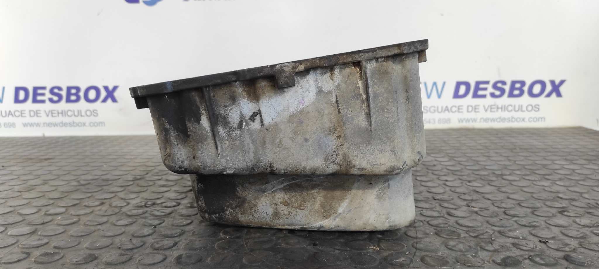 Recambio de CARTER para MERCEDES-BENZ VITO CAJA CERRADA 6.03 -> 109  CDI  Compacto  (639.601) 646983 referencia OEM IAM R6110140202   - BLANCO 2