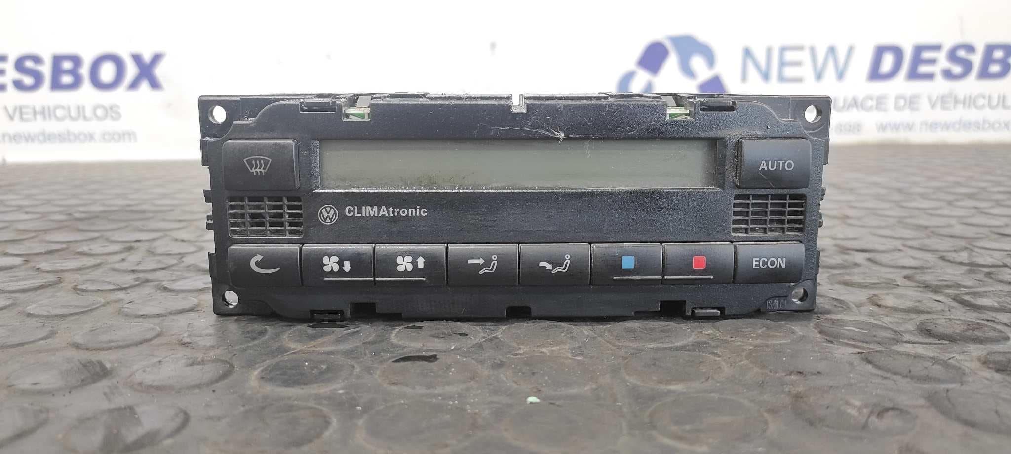 Recambio de MANDO CLIMATIZADOR para VOLKSWAGEN PASSAT BERLINA (3B3) Comfortline AVB referencia OEM IAM 3B1907044K   - BLANCO