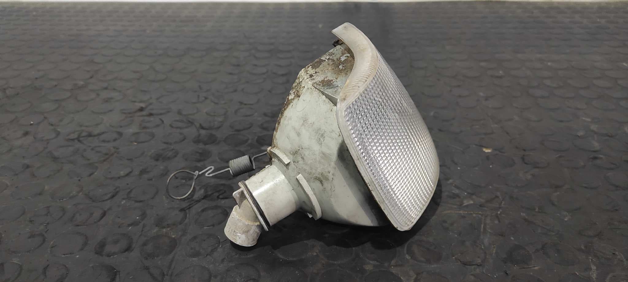 Recambio de PILOTO DELANTERO DERECHO para SEAT IBIZA 1.2 CAT 021C1000 referencia OEM IAM VALEO 6R01445   - NEGRO 2