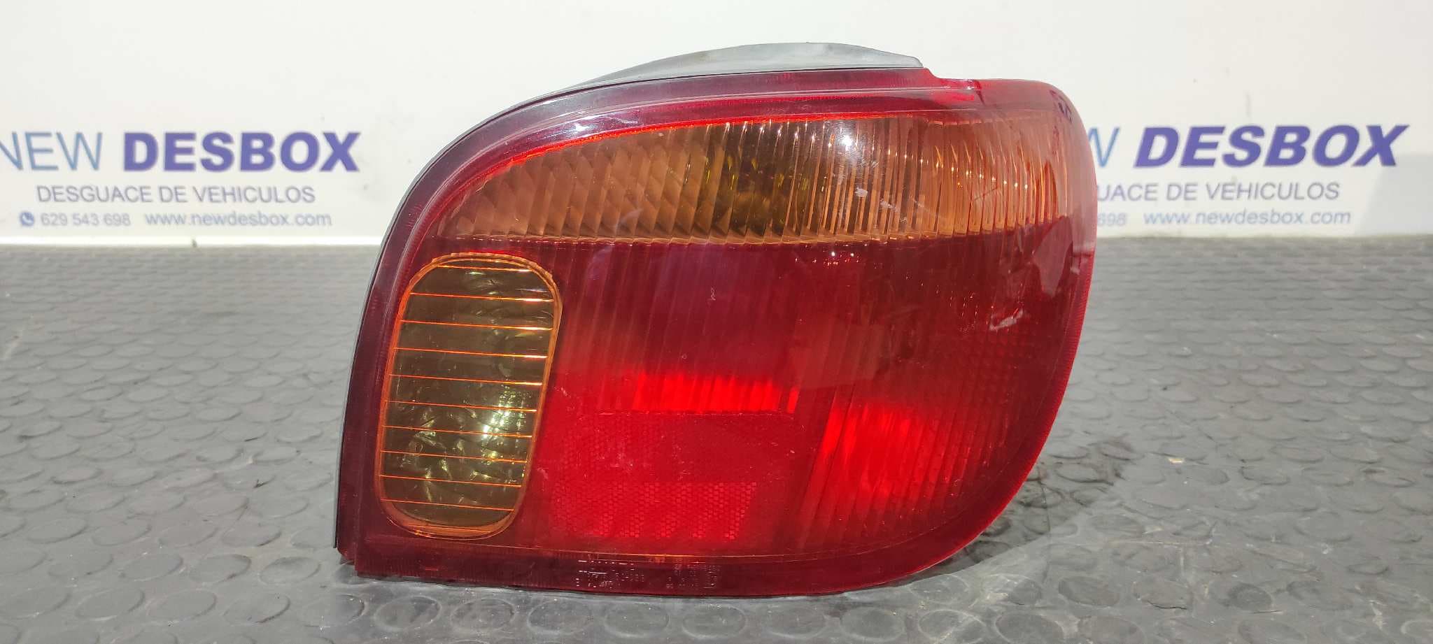 Recambio de PILOTO TRASERO DERECHO para TOYOTA YARIS (NCP1/NLP1/SCP1) 1.3 Expo 2SZFE referencia OEM IAM 52053   - AZUL