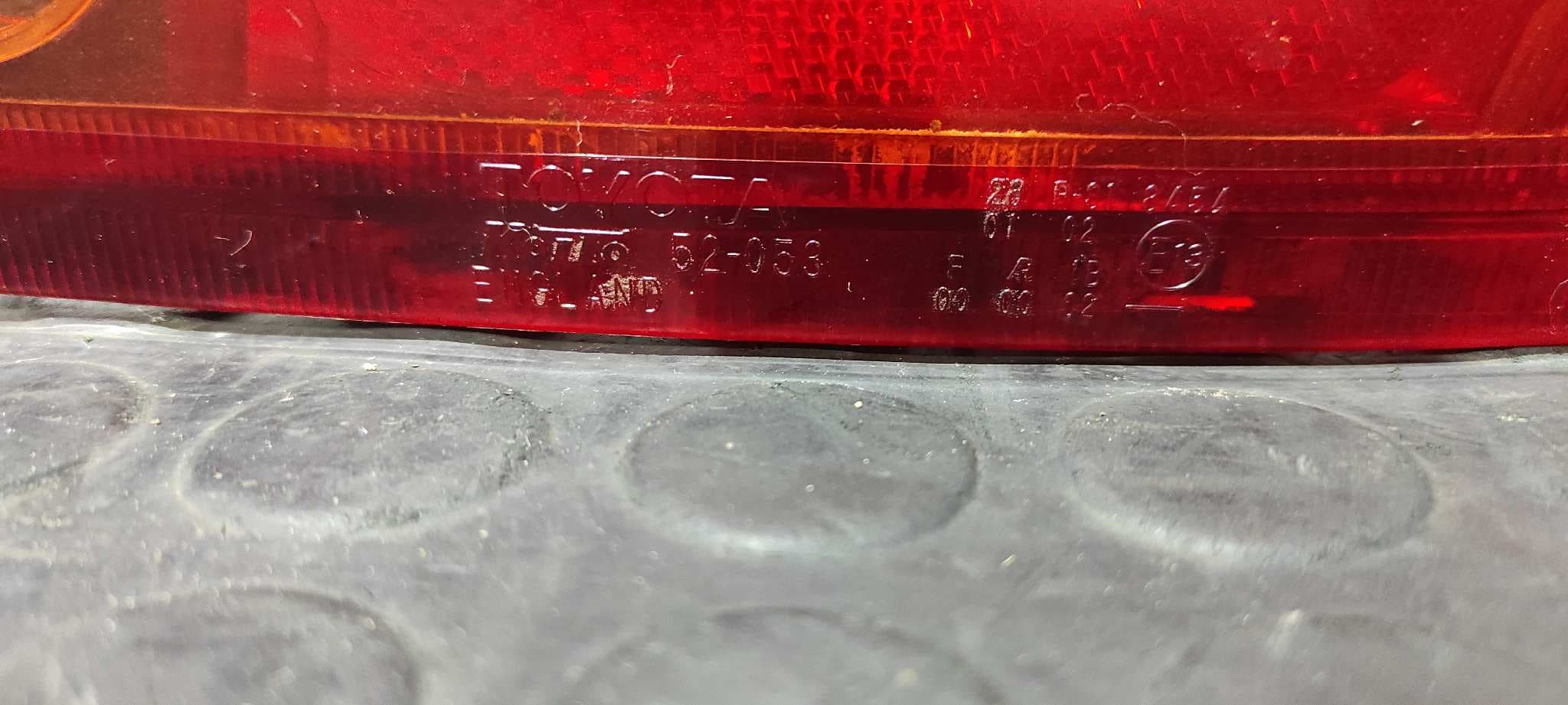 Recambio de PILOTO TRASERO DERECHO para TOYOTA YARIS (NCP1/NLP1/SCP1) 1.3 Expo 2SZFE referencia OEM IAM 52053   - AZUL 5