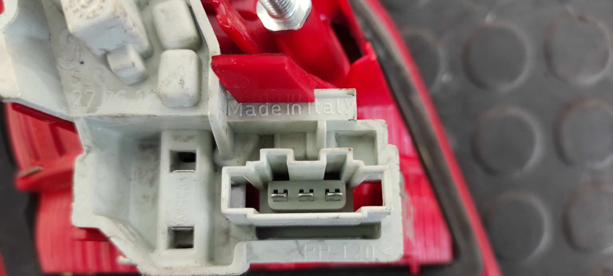 Recambio de PILOTO PORTON DERECHO para AUDI A3 SPORTBACK (8P) 2.0 TDI BKD referencia OEM IAM 8P4945094B   - BLANCO 2