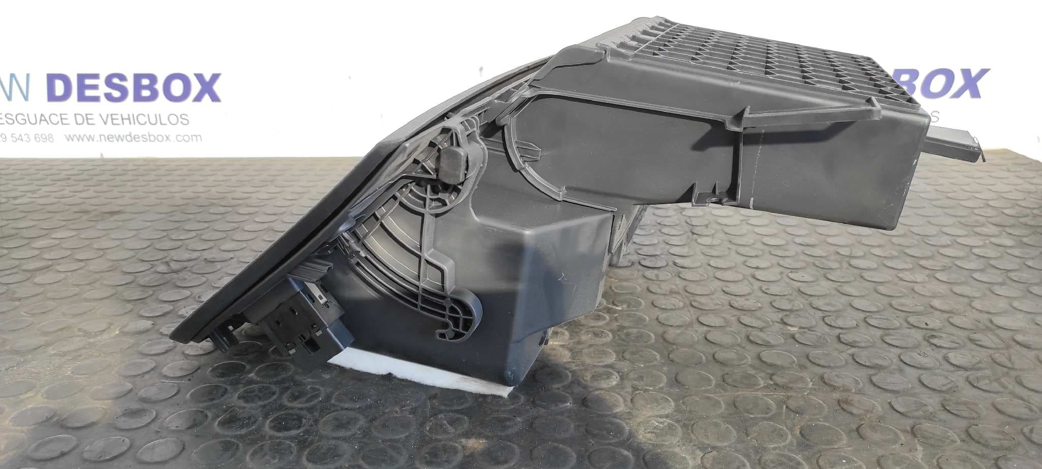 Recambio de GUANTERA para SEAT IBIZA SC (6P5) FR Crono CUT referencia OEM IAM 6P1857095   - BLANCO 9